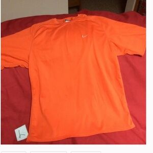 NIKE Mens tshirt
